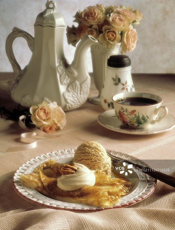 咖啡冰淇淋奶油薄饼图片素材