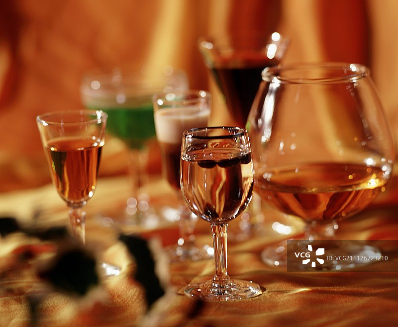 多种酒精饮品图片素材