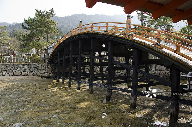 严岛神社的桥梁图片素材