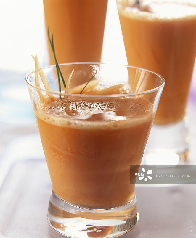 鲜胡萝卜条胡萝卜奶昔图片素材