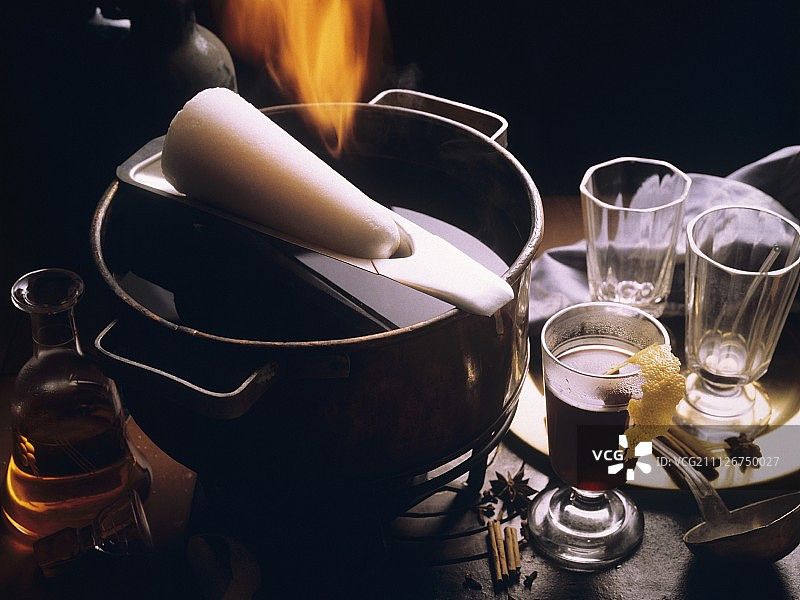 火钳宾治酒图片素材