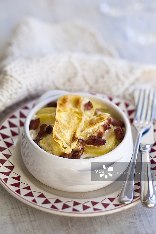 奶酪土豆砂锅图片素材