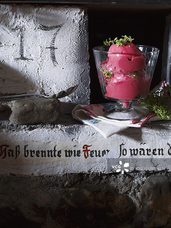 百里香覆盆子冰糕图片素材