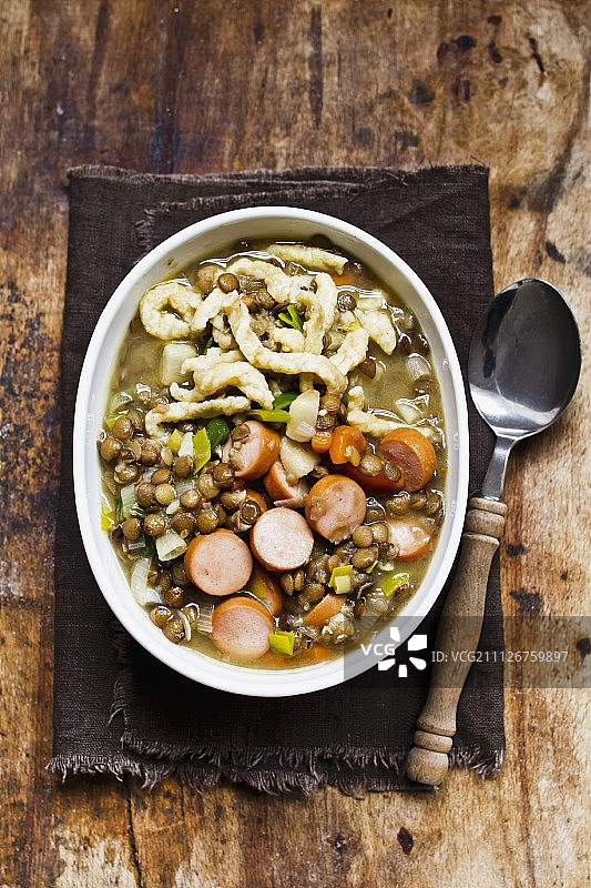 扁豆与鸡蛋面香肠图片素材