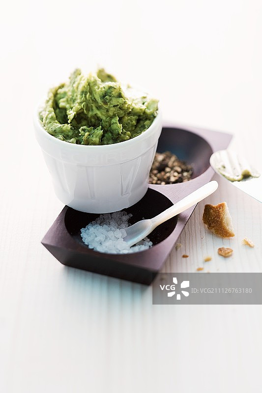 南瓜籽和芥末黄油图片素材