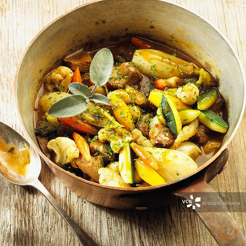 蔬菜兰比克炖羊肉图片素材