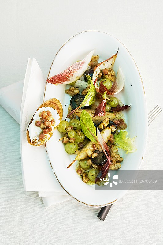 葡萄核桃秋季沙拉图片素材