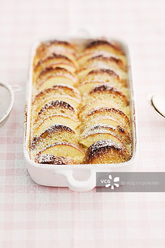 苹果肉桂面包布丁图片素材