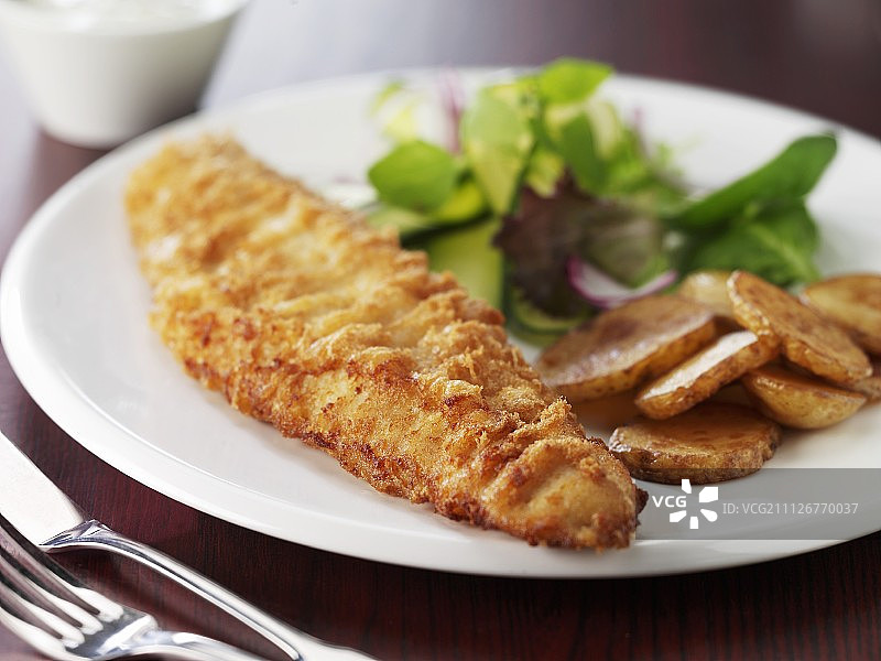 炸鱼配炸土豆图片素材