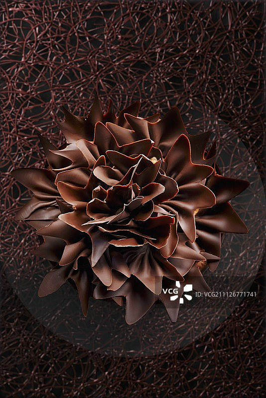 巧克力花朵蛋糕装饰图片素材