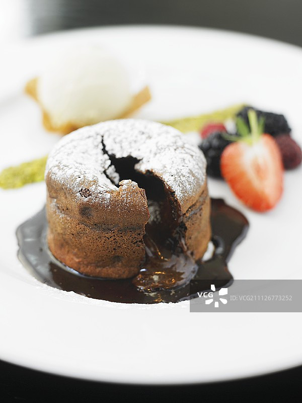 流心巧克力舒芙蕾图片素材