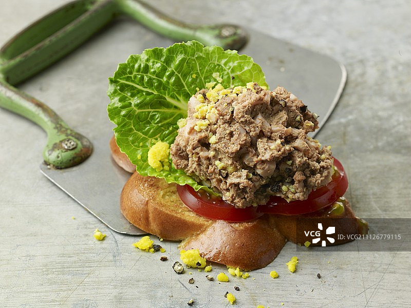 鸡肝酱哈拉面包片图片素材