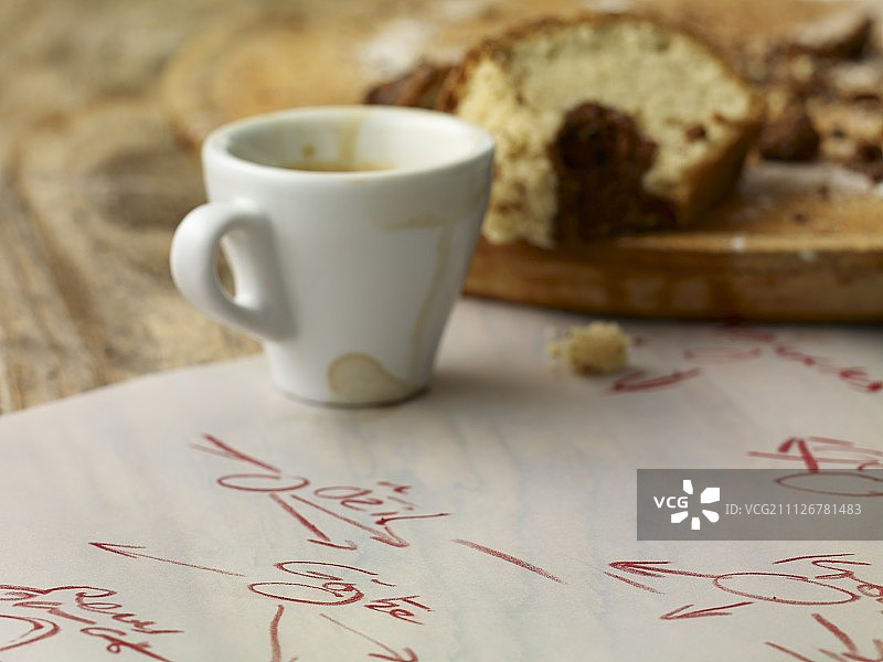 浓缩咖啡和大理石蛋糕图片素材