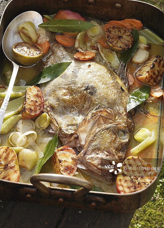 烤箱烤多莉鱼图片素材