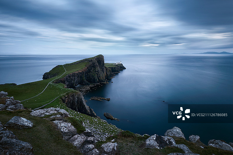 天空岛入夜图片素材