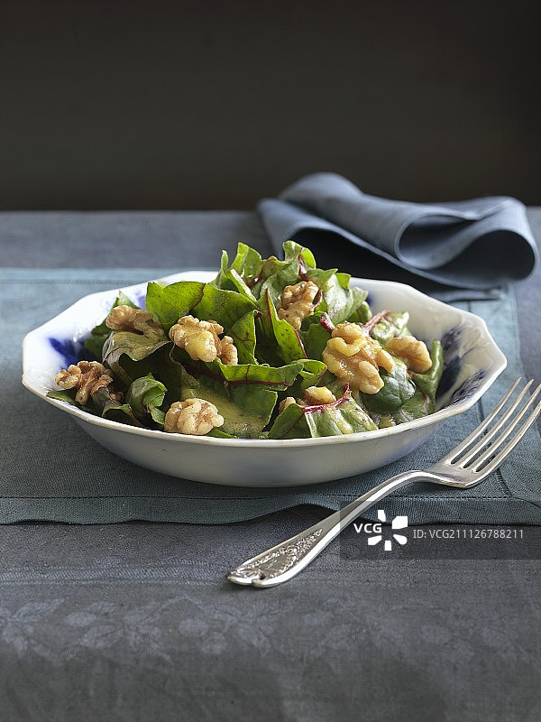 核桃甜菜沙拉图片素材