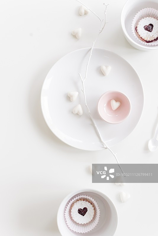 情人节的林茨果酱饼干图片素材