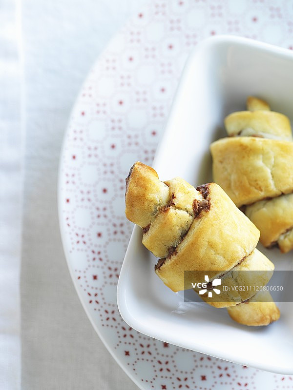 巧克力坚果馅Rugelach糕点图片素材