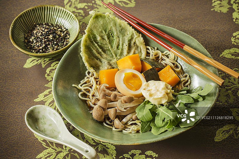 日式南瓜拉面（南瓜蘑菇面条）图片素材