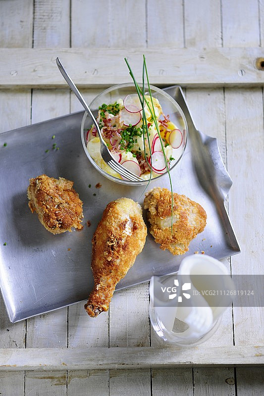 烤鸡沙拉图片素材