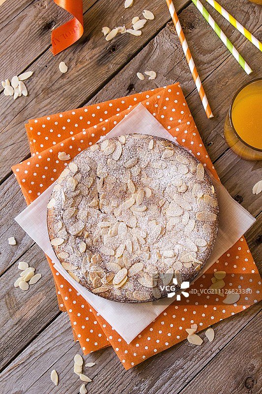 无面粉杏仁蛋糕图片素材