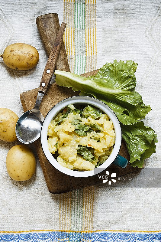 土豆菊苣沙拉图片素材