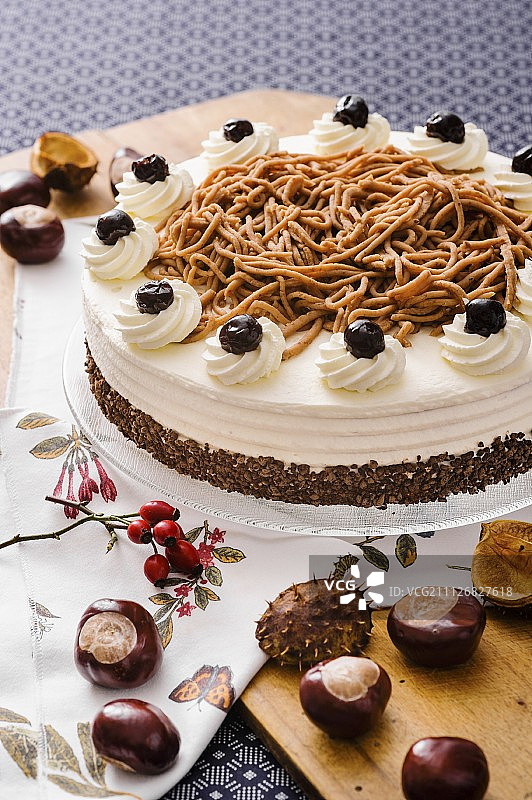 栗子奶油蛋糕图片素材