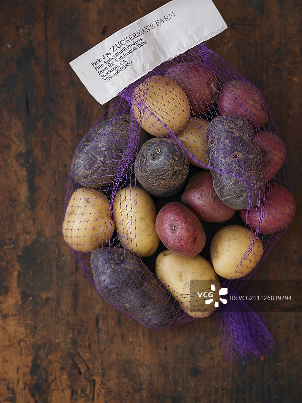 网兜里的各种土豆图片素材