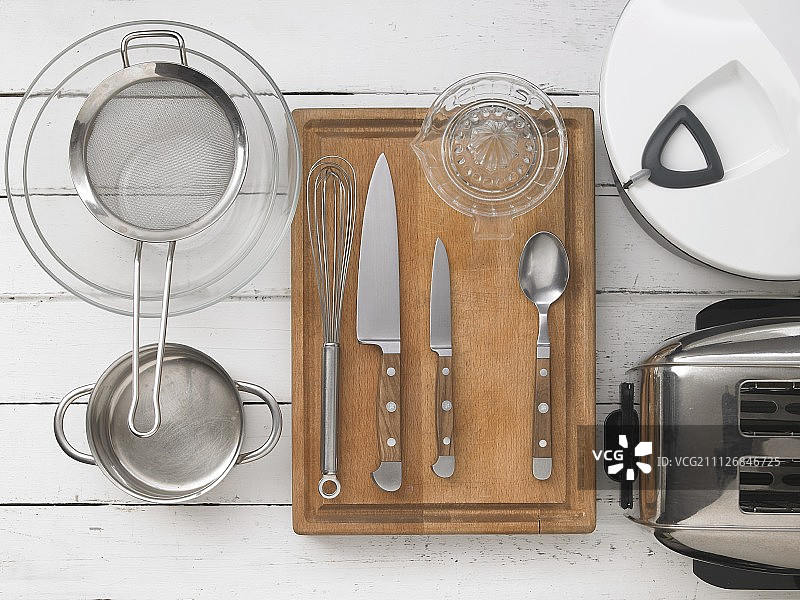 用于制作沙拉的厨房用具图片素材
