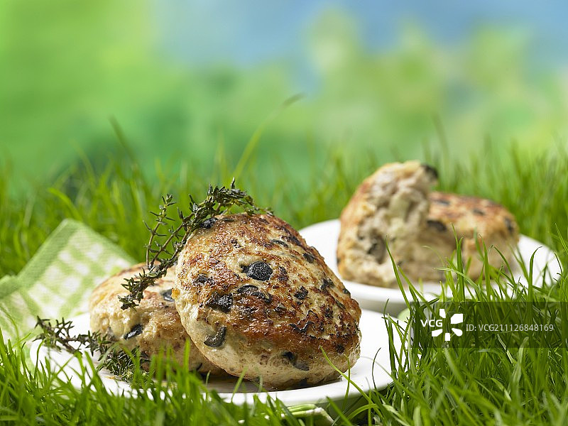 酿羊奶酪的火鸡肉排图片素材