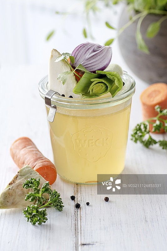 自制蔬菜汤图片素材