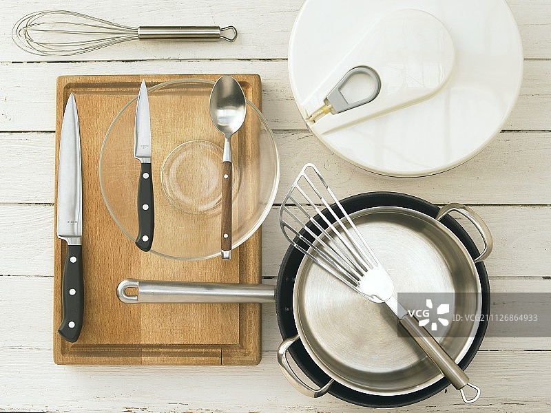制作沙拉的厨房用具图片素材