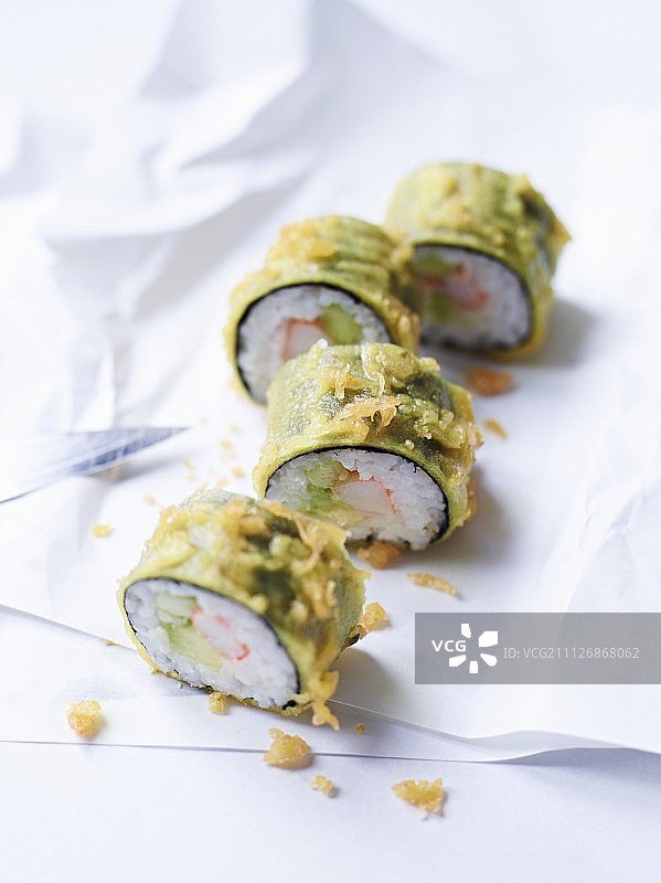 天妇罗炸制的加州卷图片素材