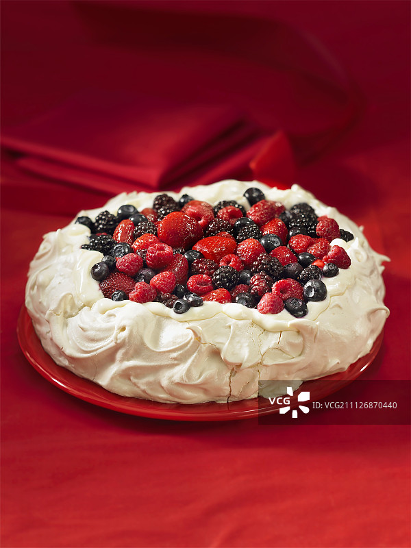 完整的水果蛋白饼图片素材