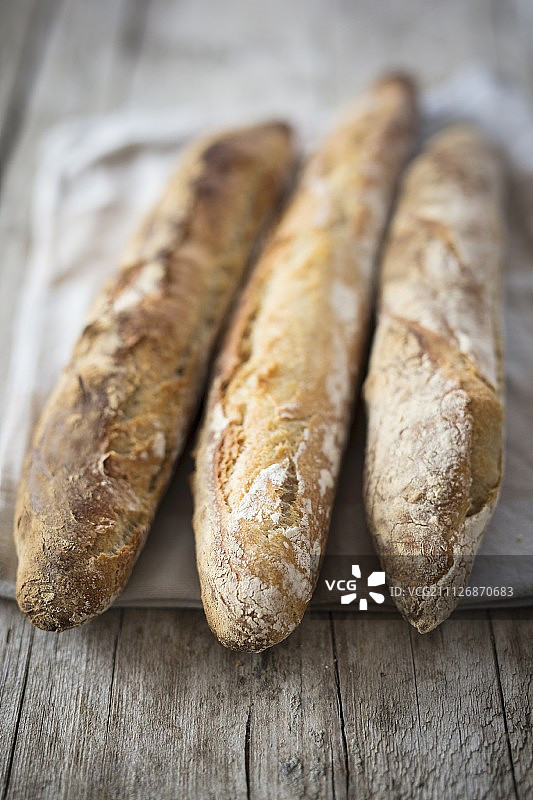 三根法棍面包图片素材