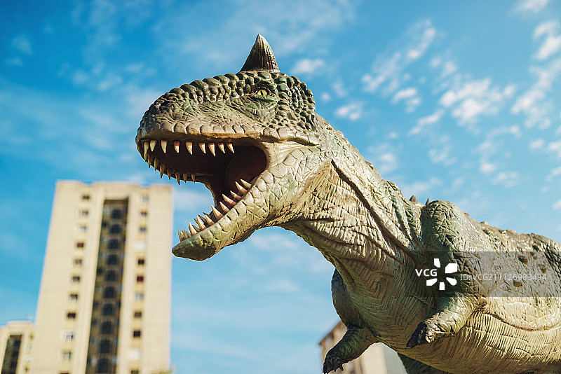 诺维萨迪恐龙公园里的食肉牛龙图片素材