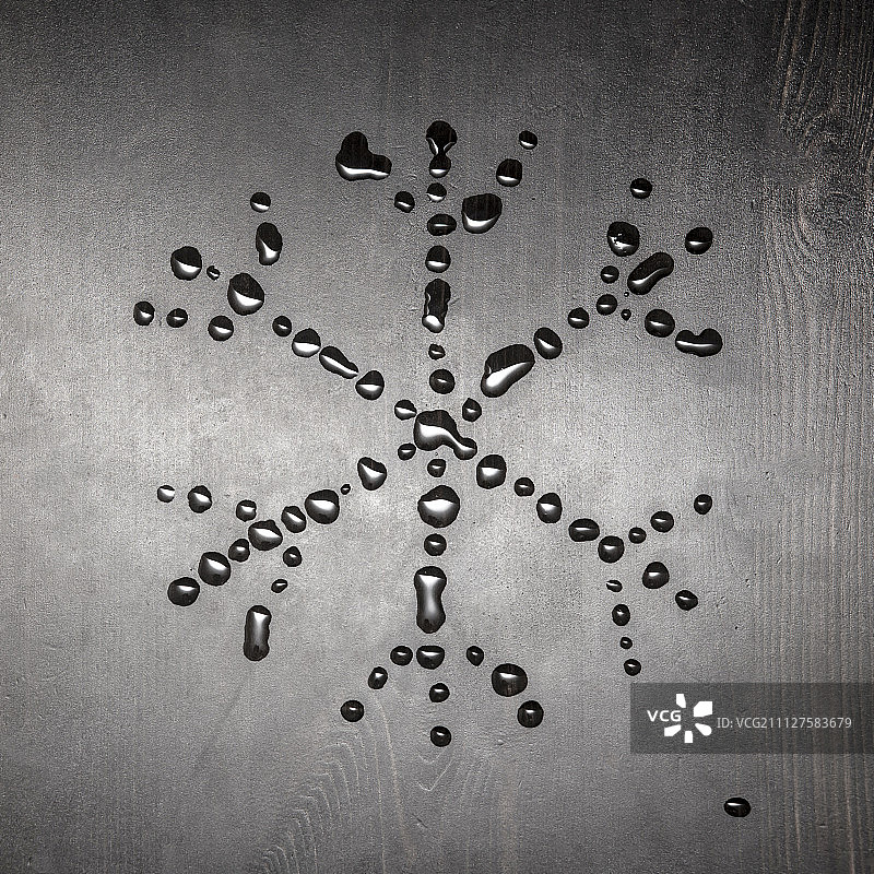 融化的雪图片素材