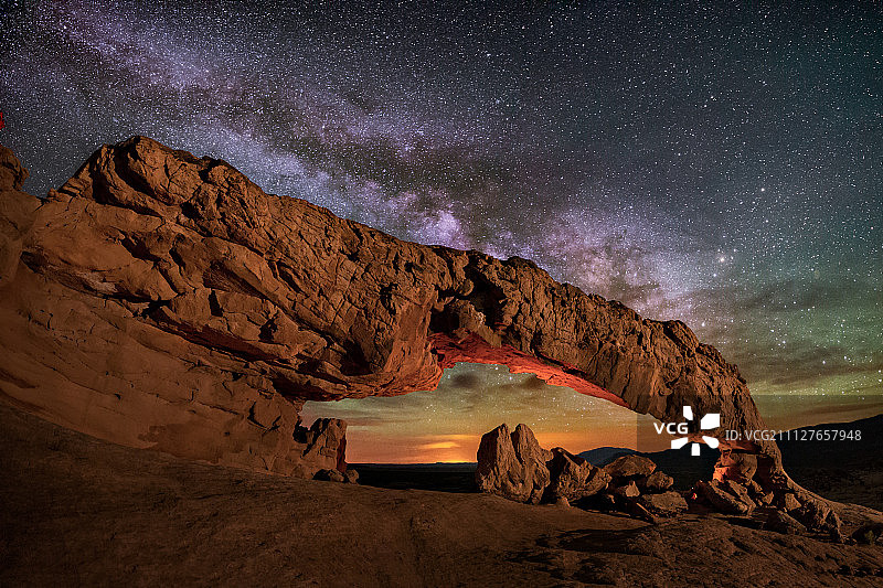 亲吻天空图片素材