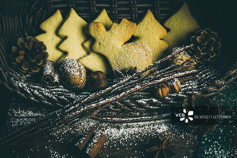 树林里的驯鹿圣诞饼干图片素材