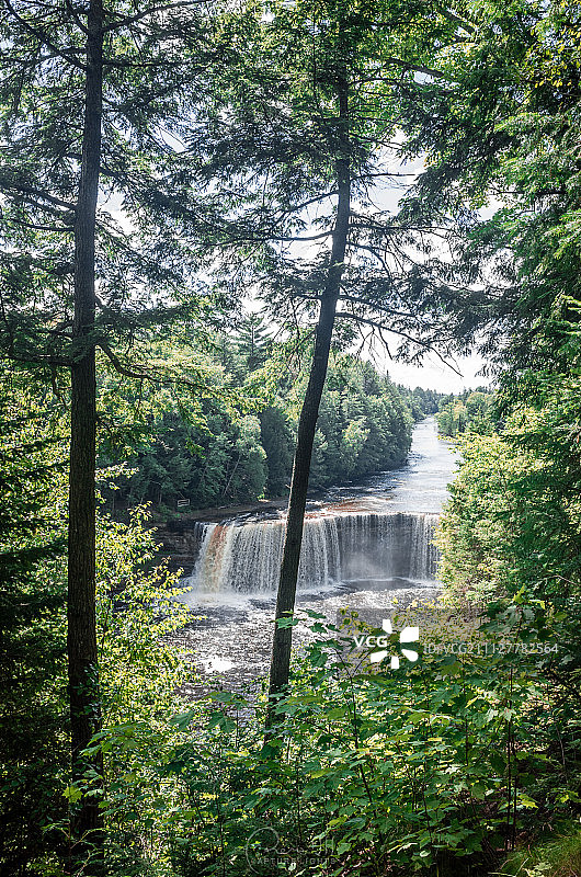 塔夸梅农瀑布图片素材