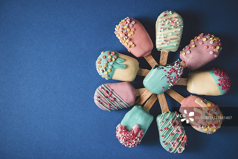 不同造型的冰棒糖蛋糕图片素材