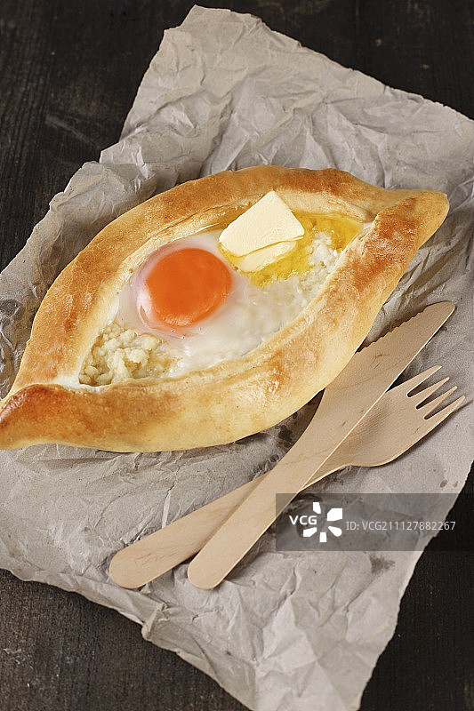 哈恰普里面包（格鲁吉亚奶酪鸡蛋烘烤酵母面包）图片素材