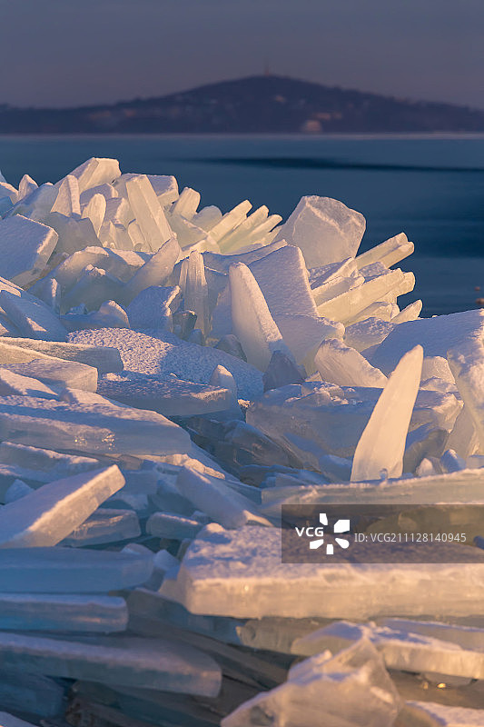 巴拉顿湖上的冰块图片素材