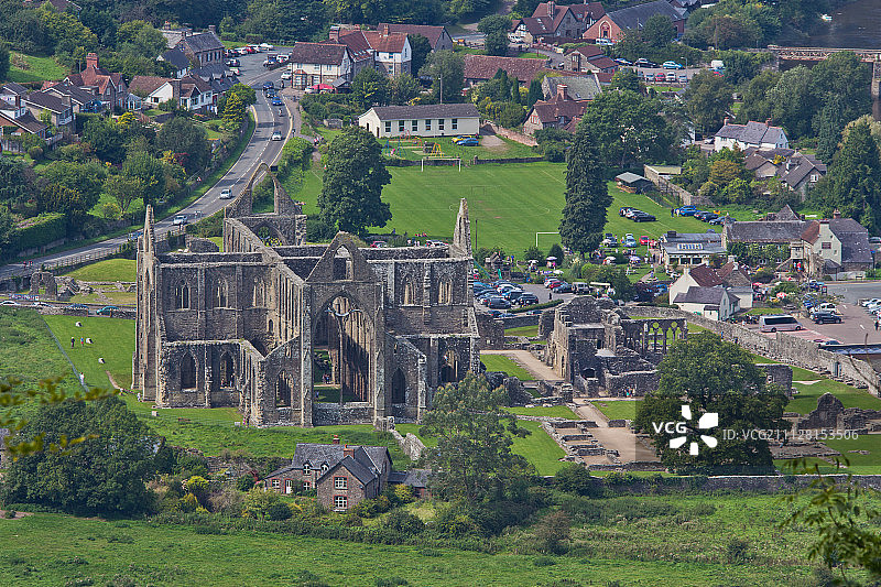 从奥法堤道看丁登寺图片素材
