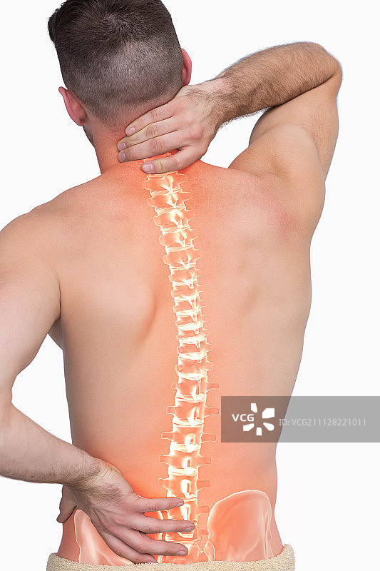 背痛男子脊柱的数字合成图图片素材