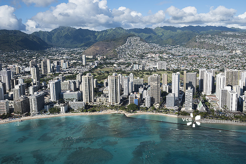 直升机上俯瞰夏威夷维基基海滩图片素材