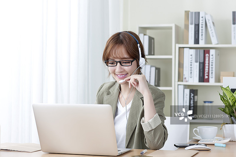 商业人物,办公女性图片素材