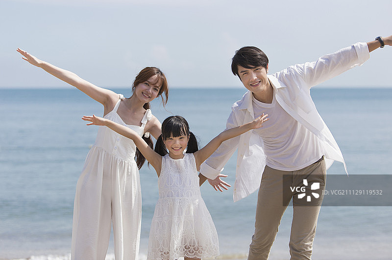 家庭,小家庭,郊游图片素材