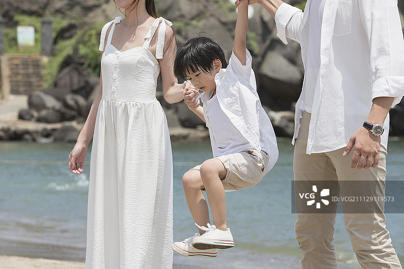 家庭,小家庭,郊游图片素材