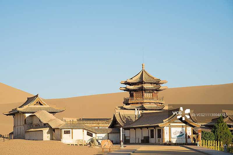 月牙泉建筑图片素材